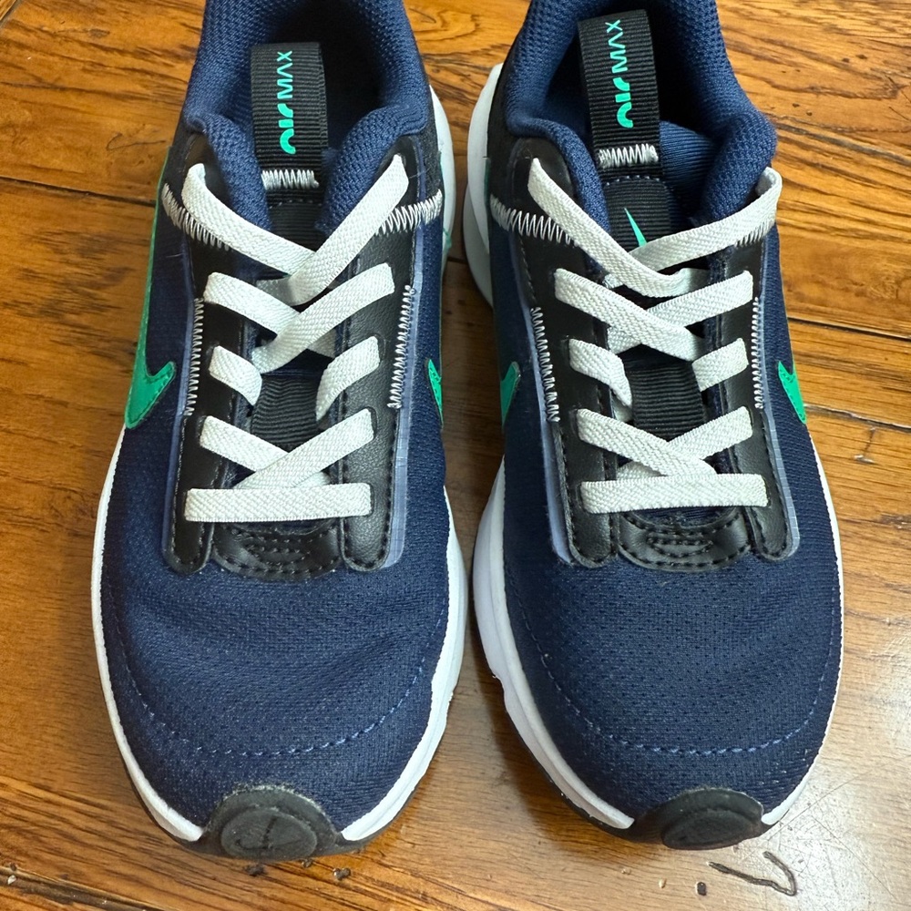 Nike Kids Navy and Green Sneakers